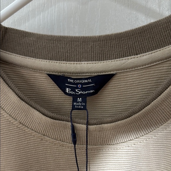 BNWT BEN SHERMAN MEDIUM Men's Tan KNIT Shirt - Picture 2 of 5